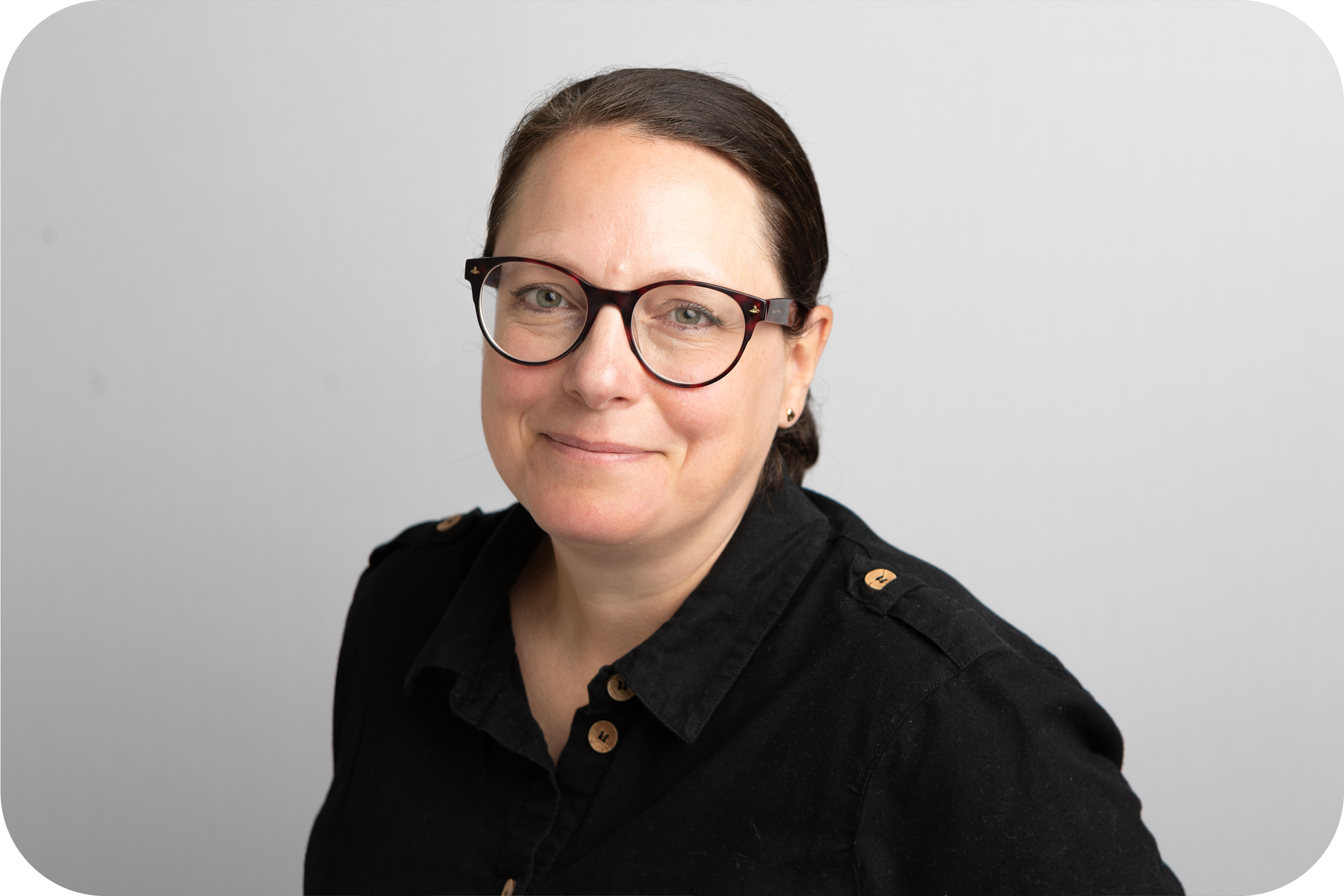 Jen SiwickiHeadshot 2024 Rounded Corners