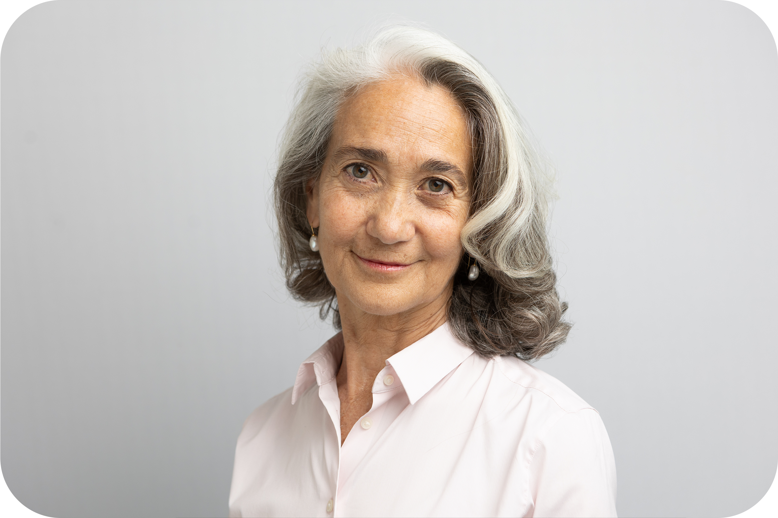 Rena Neville Headshot Rounded corners