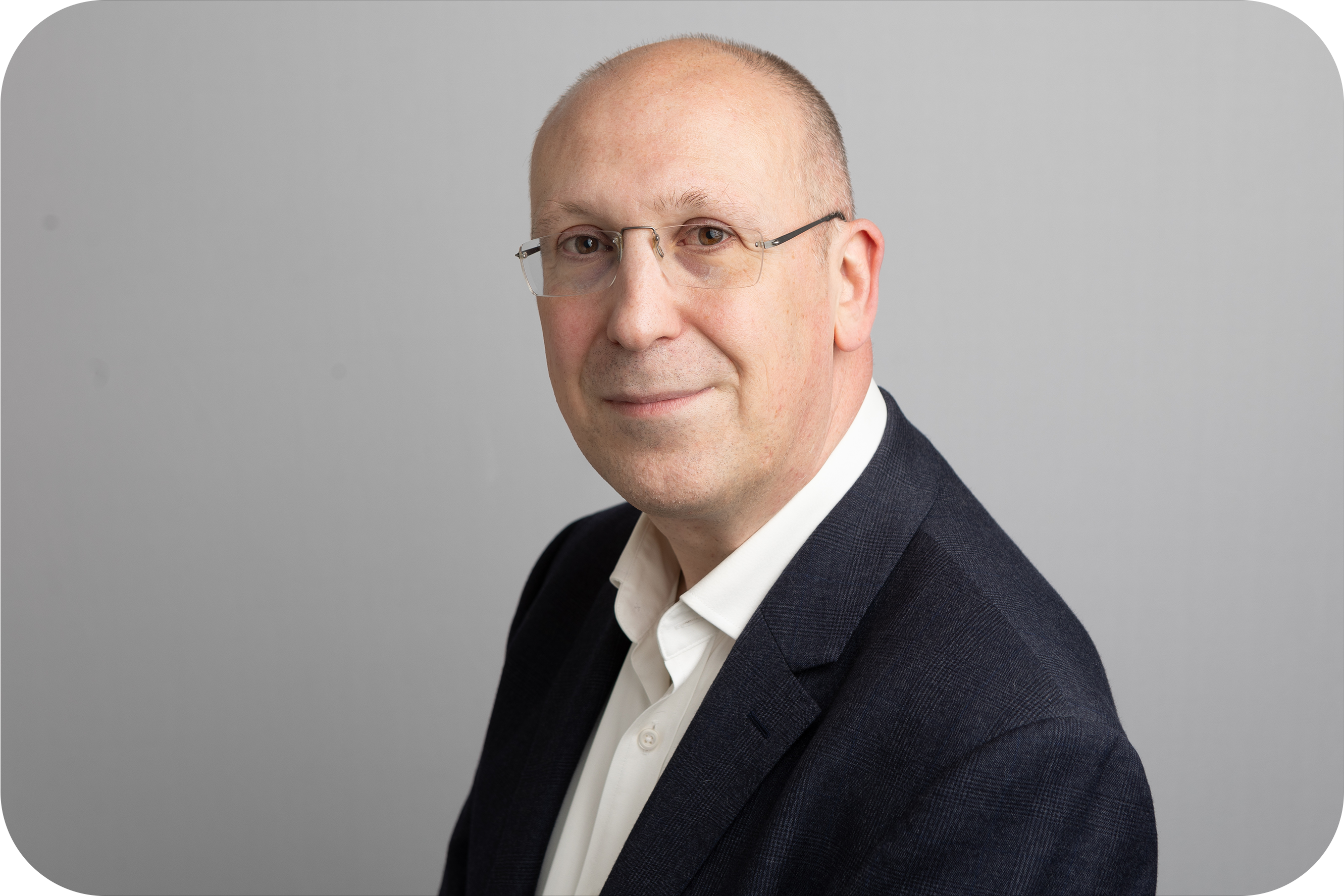 Stephen Williamson Headshot 2024 Rounded Corners